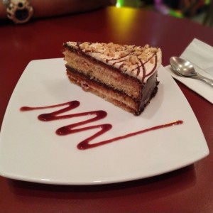 Torta con mani