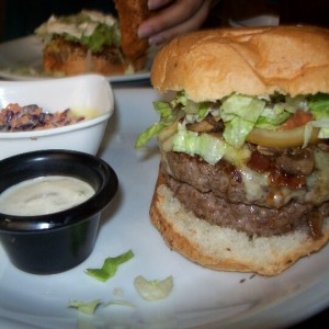 Kami Burger Doble