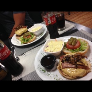 Kami grill doble y kami grll sencilla.
