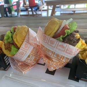 hanburguesa de pollo y doble carne 