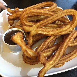 Churros con chocolate 