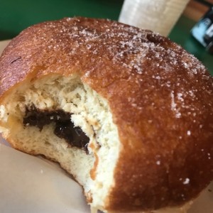Bomba de crema de avellana