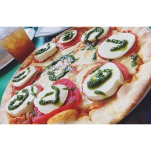 Pizza Caprese
