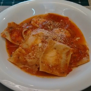 ravioles con queso de cabra