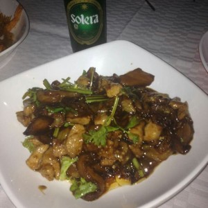 Berenjenas al Ajo y Cilantro, con Cerdo, Espectacular, lo mejor del Dia