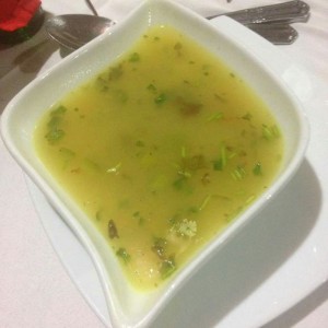 Consome de Pescado, muy bueno, un poquito salado para mi gusto, pero bueno