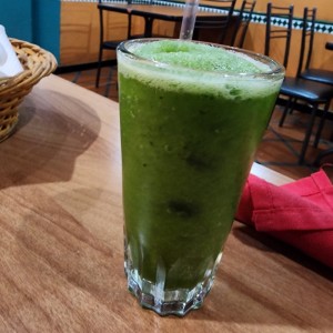 Limonada con hierbabuena