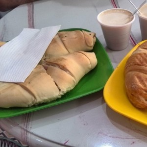 Cachitos y café 