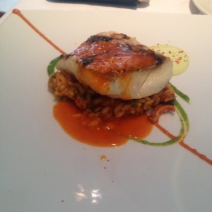 Plato principal (Le faltaba algun toque para darle mas gusto) Mero