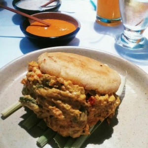 Arepa de reina pepiada.