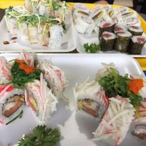 crazy kani + premiere + roll mixto