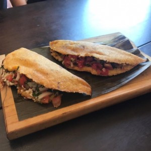 Empanadas de Maiz Pilado (Mexicana y Shawarma)