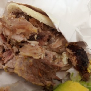 pernil con queso de trenza 