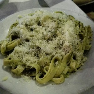 Trenete al pesto