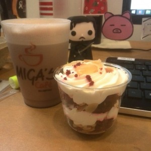 chocolate caliente y velvet punch
