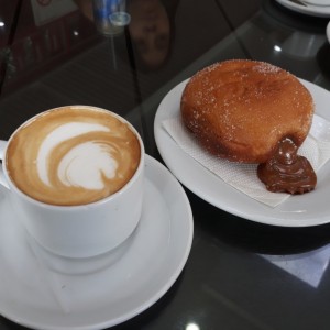 cafe y bomba de arequipe.