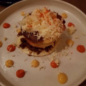 Cachapa con queso y cochino