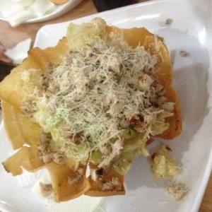 ensalada cesar con pollo