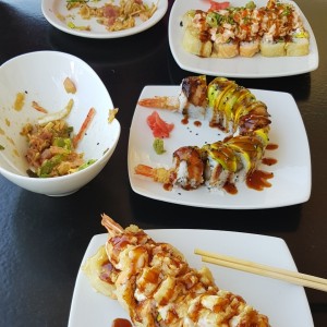 volcano roll, tajada roll, fuji roll