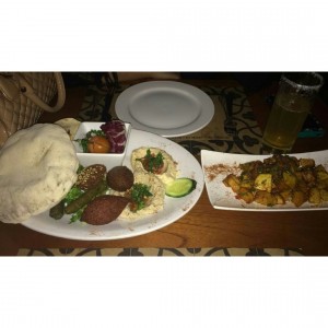 Plato Babel y Papas Harra`s