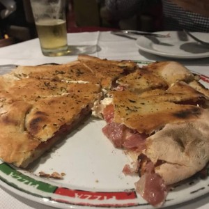 focaccia con serrano/ manchego