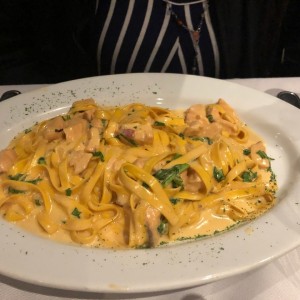 fetuccini al salmon