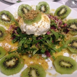 Ensalada de Kiwi con queso de cabra
