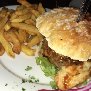 Hamburguesa de Carne con Pulled Pork