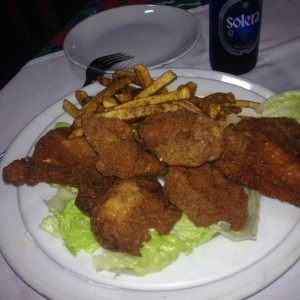 Pollo a la Canasta, esta vez demasiado cocido y por lo tanto, seco