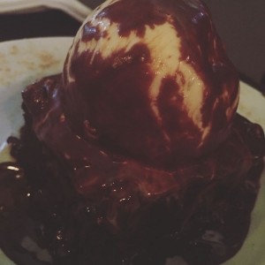 brownie con helado 
