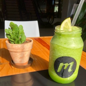 limonada con hierbabuena