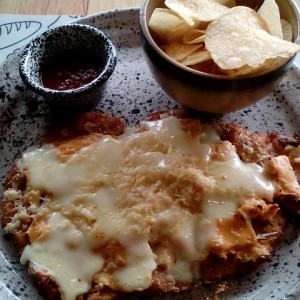 milanesa tres quesos de pollo