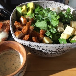 Ensalada con queso azul. Excelente