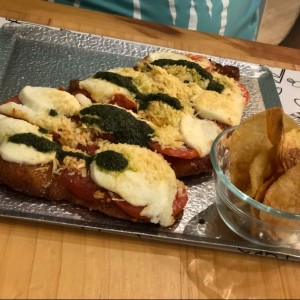 Milanesa capressa, Muy buena