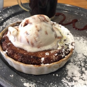 galleta tibia con chocolate y almendras 