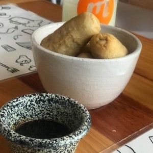 tequenos con reduccion de papelon