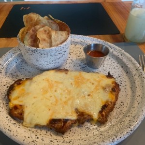 Milanesa de pollo 4 quesos