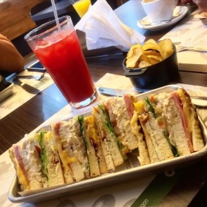 Club House (Delicioso)