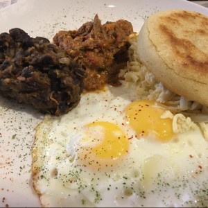 desayuno criollo