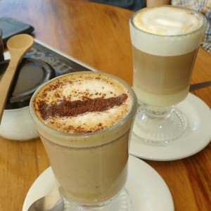 Mocaccino y Bombom 
