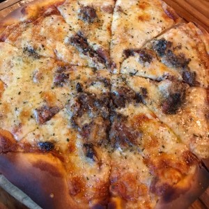 cuatro quesos con costillas ahumadas