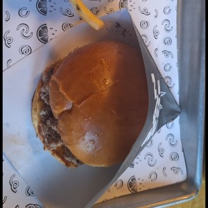 hamburguesa de costillas 