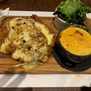 milanesa con queso brie y almendras