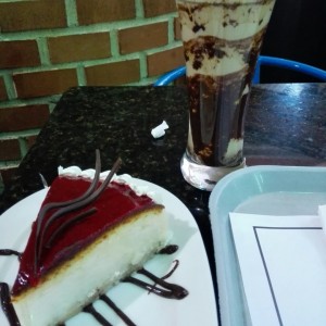 Cheesecake de Fresa+Latte Vainilla