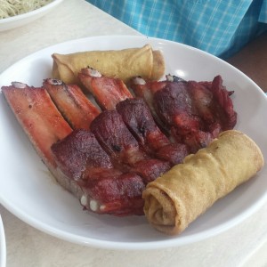 Raciones de Costillas y de Lumpias
