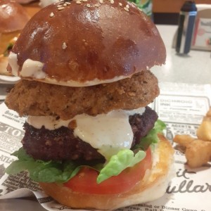 Hamburguesa Negra Tomasa