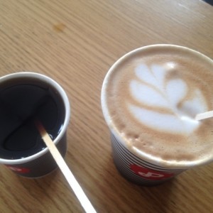 Guayoyo Corto y Latte Largo
