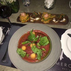carpacho de tomate y duo de tostotes