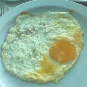 Huevo Frito, Muy Bueno