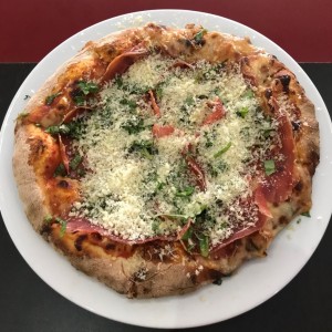 Albahaca y jamon serrano.